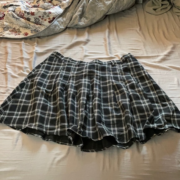 SHEIN Dresses & Skirts - Plaid Pleated Skirt